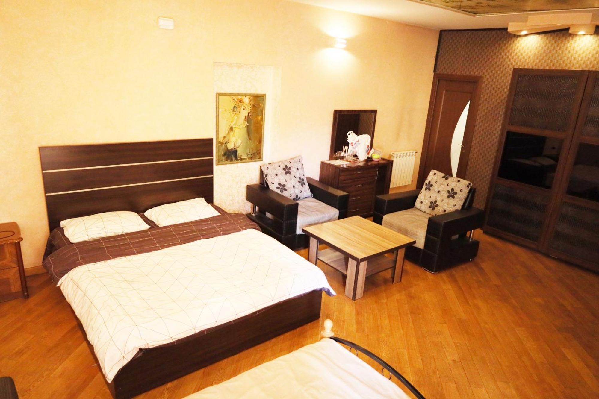 Art Hotel *