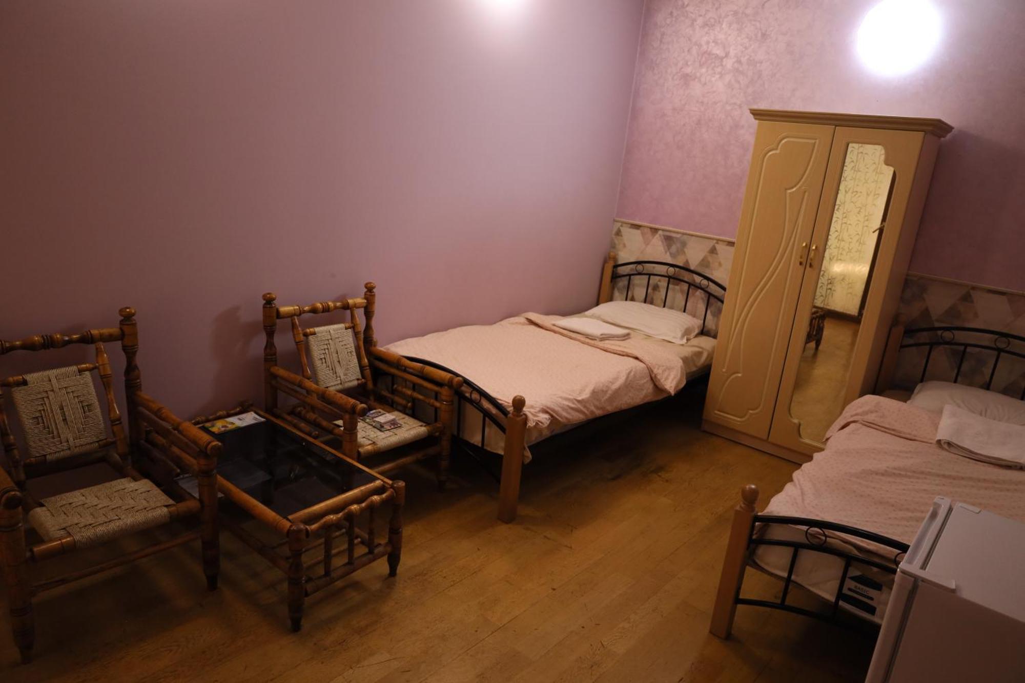 Art Hotel *